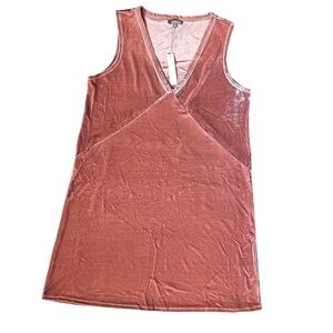 Lilla P. sleeveless dusty rose crushed velvet velour v-neck mini shift dress